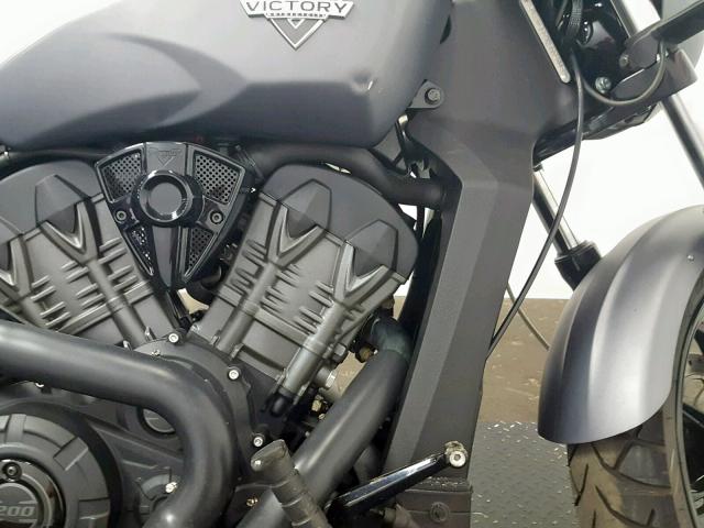 5VPFTB00XH3002119 - 2017 VICTORY MOTORCYCLES OCTANE BLACK photo 19
