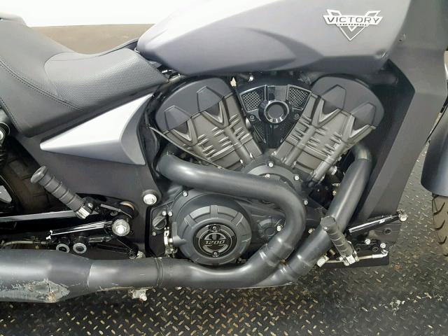 5VPFTB00XH3002119 - 2017 VICTORY MOTORCYCLES OCTANE BLACK photo 5