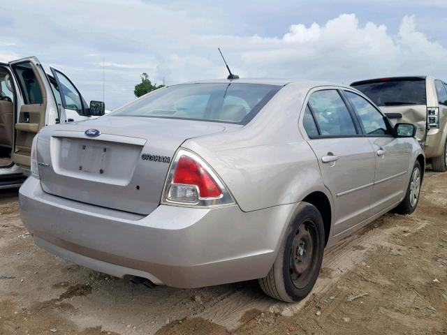 3FAHP06Z97R252544 - 2007 FORD FUSION S SILVER photo 4