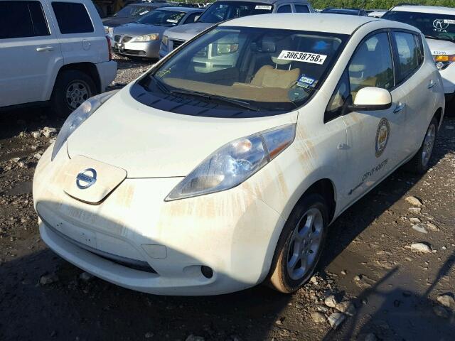 JN1AZ0CP6CT018124 - 2012 NISSAN LEAF SV WHITE photo 2