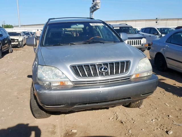 JTJHF10U120244816 - 2002 LEXUS RX 300 SILVER photo 9