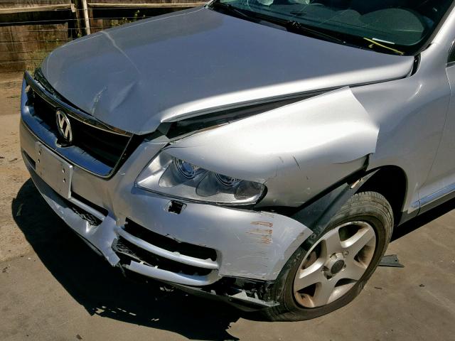 WVGBG77L75D015717 - 2005 VOLKSWAGEN TOUAREG 3. SILVER photo 9