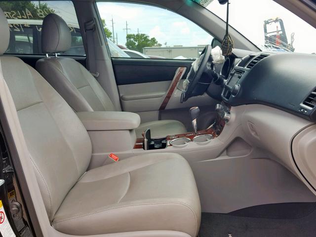 5TDDK3EH1DS226790 - 2013 TOYOTA HIGHLANDER BLACK photo 5