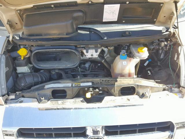 3C6URVJG5HE533715 - 2017 RAM PROMASTER 金色 照片 7