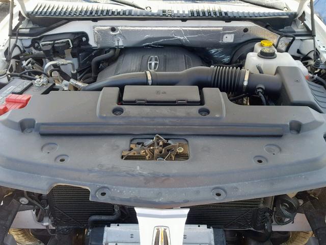 5LMJJ2HT3HEL08315 - 2017 LINCOLN NAVIGATOR 白色 照片 7