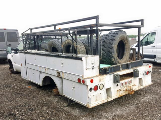 1FDAF56P44ED36307 - 2004 FORD F550 SUPER WHITE photo 3