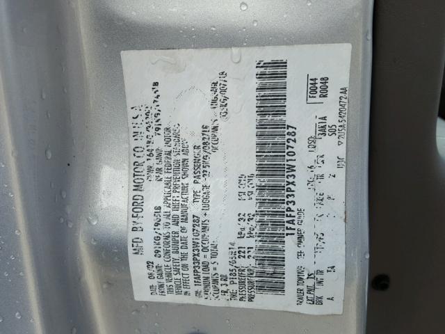 1FAFP33PX3W107287 - 2003 FORD FOCUS LX SILVER photo 10