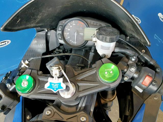 JKBZXJE10GA019300 - 2016 KAWASAKI ZX636 E TWO TONE photo 9