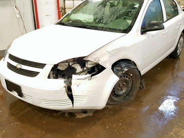 1G1AK52F857632233 - 2005 CHEVROLET COBALT WHITE photo 9