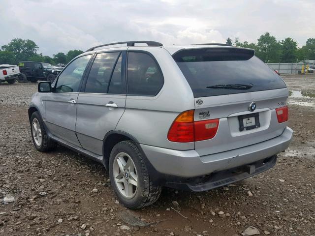 5UXFB33563LH45112 - 2003 BMW X5 4.4I SILVER photo 3