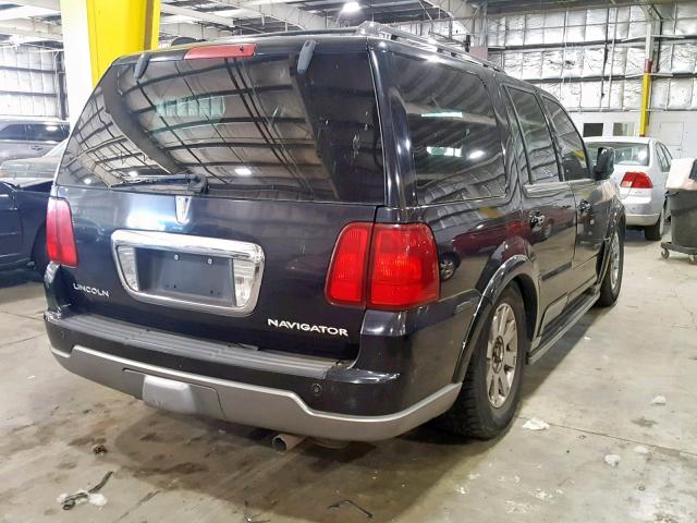 5LMFU28R54LJ10987 - 2004 LINCOLN NAVIGATOR BLACK photo 4