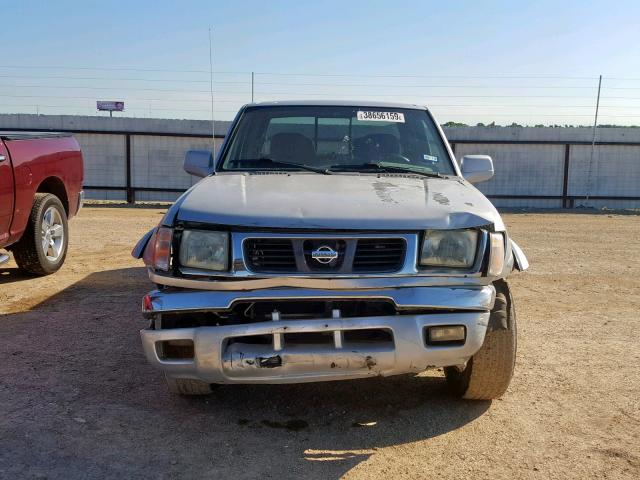 1N6ED27T3YC310771 - 2000 NISSAN FRONTIER C GRAY photo 9