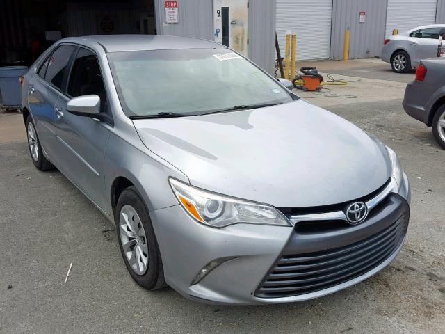 4T4BF1FK6FR466850 - 2015 TOYOTA CAMRY LE SILVER photo 1