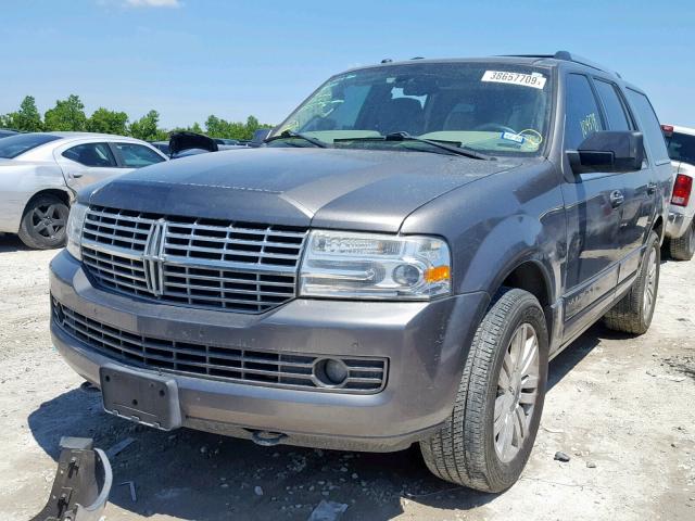 5LMJJ2H52BEJ09927 - 2011 LINCOLN NAVIGATOR 灰色 照片 2