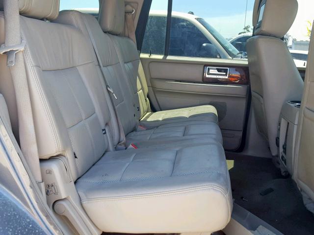 5LMJJ2H52BEJ09927 - 2011 LINCOLN NAVIGATOR 灰色 照片 6