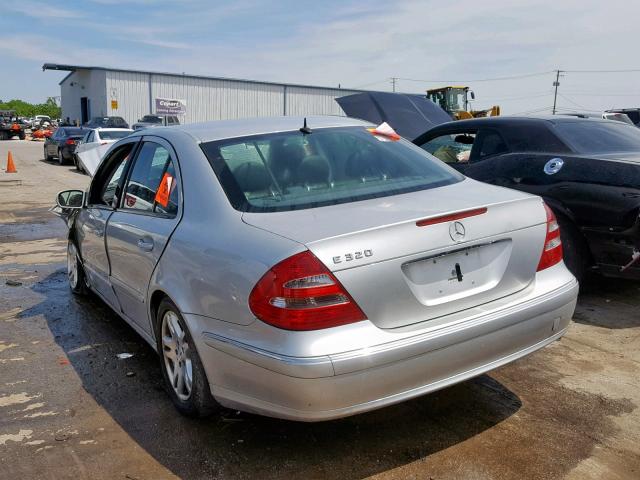 WDBUF65J05A672788 - 2005 MERCEDES-BENZ E 320 SILVER photo 3