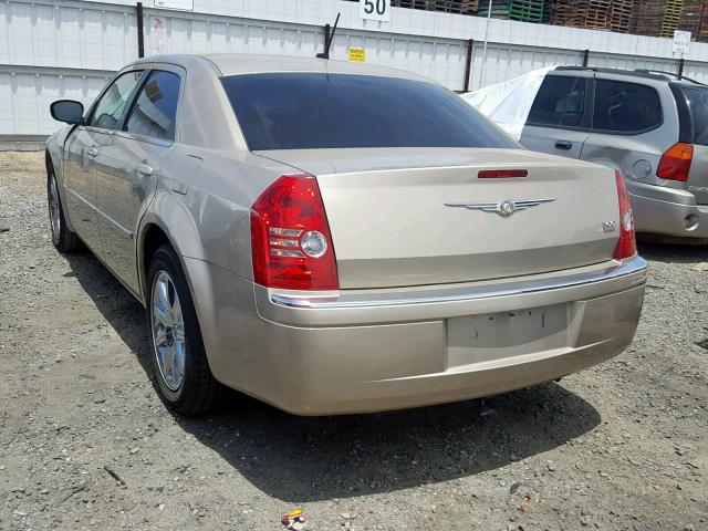 2C3KA33G08H328059 - 2008 CHRYSLER 300 LIMITE GOLD photo 3