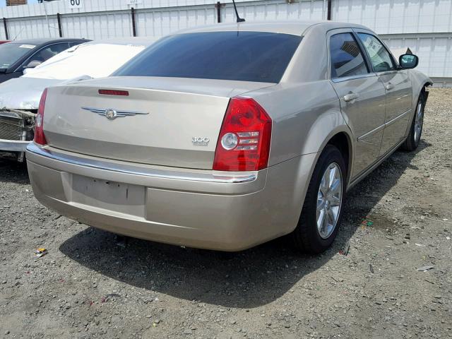 2C3KA33G08H328059 - 2008 CHRYSLER 300 LIMITE GOLD photo 4