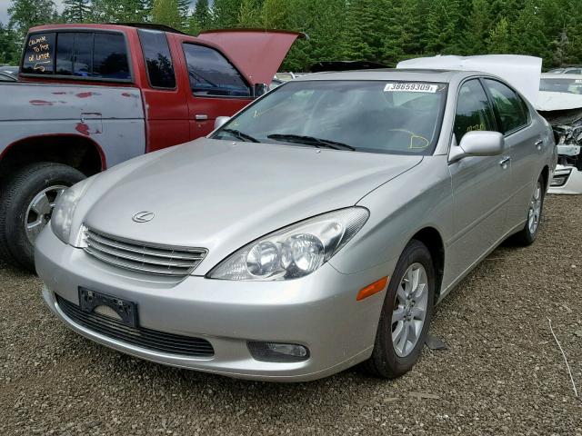 JTHBF30G720028563 - 2002 LEXUS ES 300 SILVER photo 2