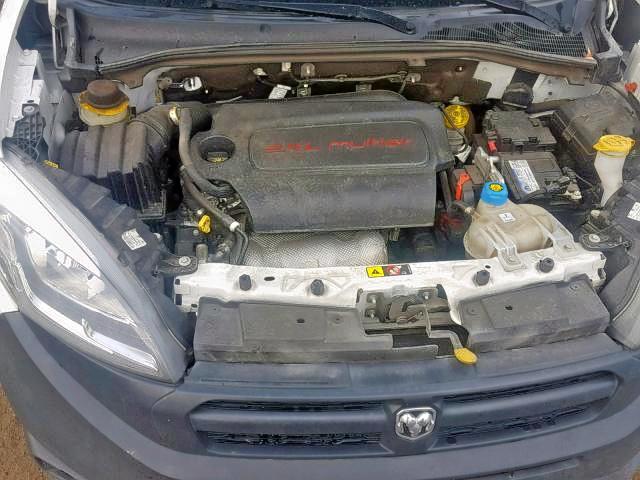 ZFBERFAT3G6B04874 - 2016 RAM PROMASTER 白色 照片 7