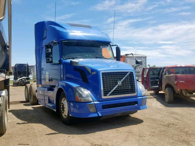 4V4NC9EH1DN145688 - 2013 VOLVO VN VNL BLUE photo 1