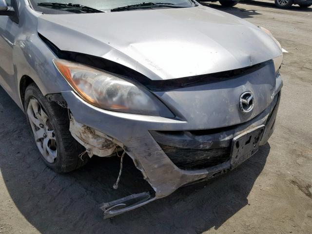 JM1BL1SG5A1269929 - 2010 MAZDA 3 I GRAY photo 9