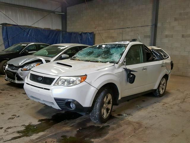 JF2SHGGC8BH738693 - 2011 SUBARU FORESTER T WHITE photo 2