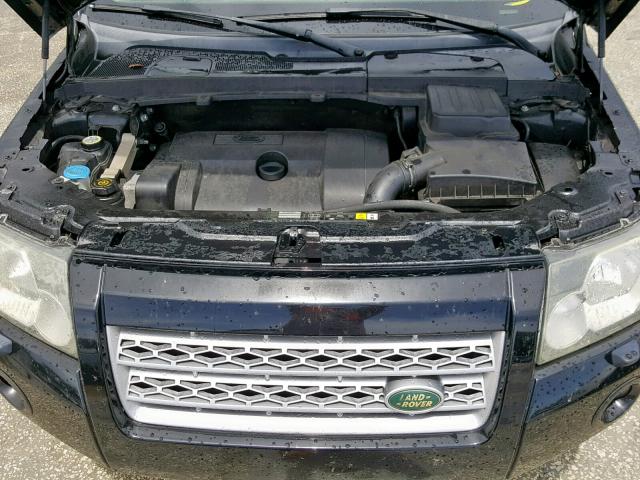 SALFP24N68H052553 - 2008 LAND ROVER LR2 SE BLACK photo 7