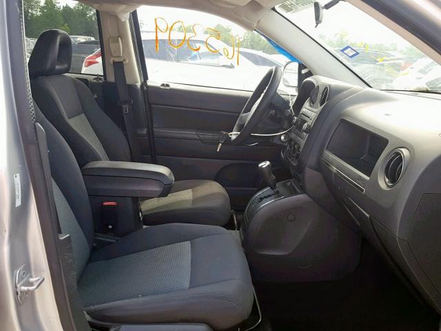 1J4FT47A59D123560 - 2009 JEEP COMPASS SP 银色 照片 5