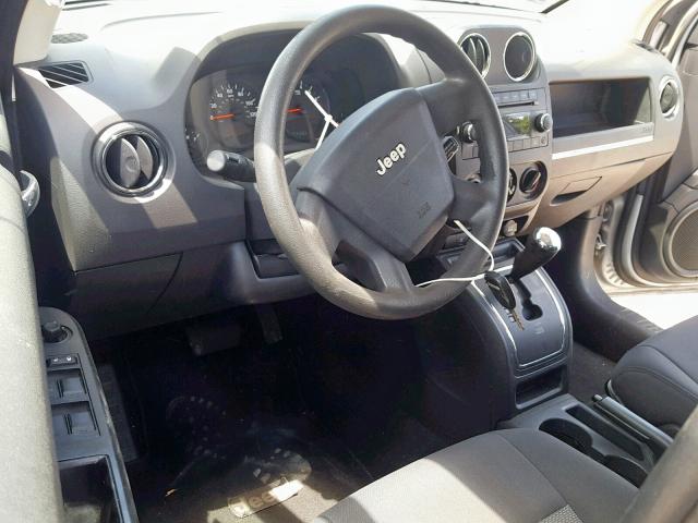 1J4FT47A59D123560 - 2009 JEEP COMPASS SP 银色 照片 9