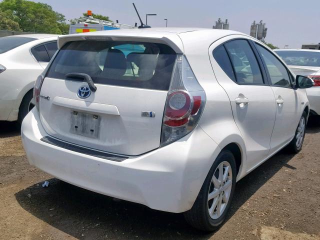 JTDKDTB3XD1033206 - 2013 TOYOTA PRIUS C WHITE photo 4