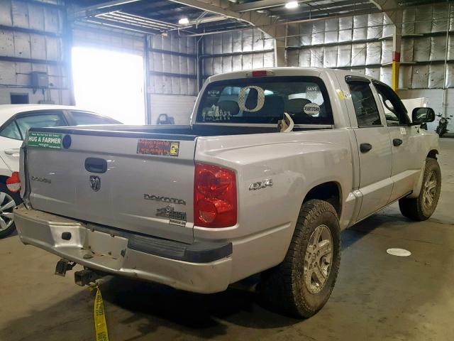 1D7RW3GKXBS649011 - 2011 DODGE DAKOTA SLT SILVER photo 4