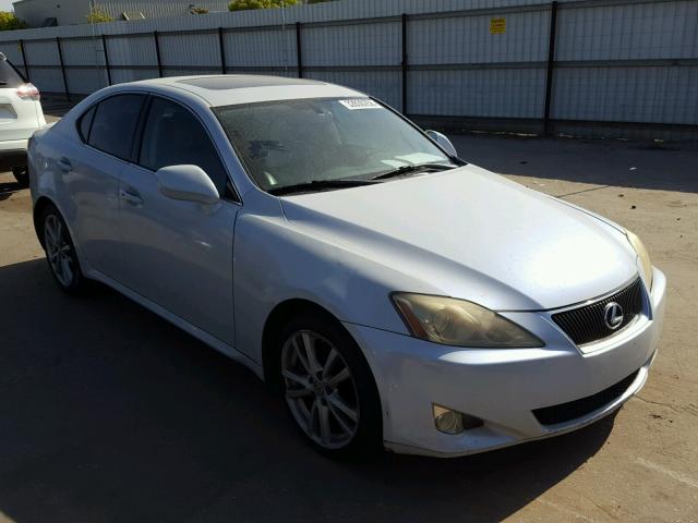 JTHBE262665011058 - 2006 LEXUS IS 350 WHITE photo 1