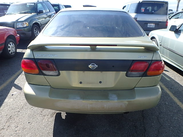 1N4AB42D8WC518683 - 1998 NISSAN 200SX BASE GREEN photo 10