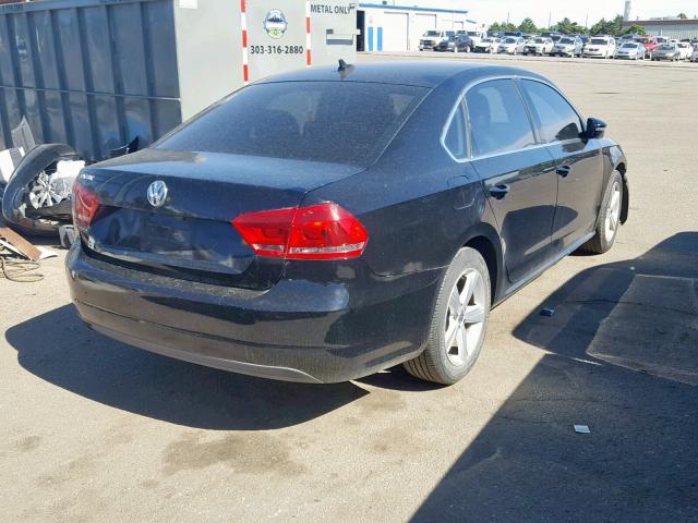 1VWBH7A3XCC009291 - 2012 VOLKSWAGEN PASSAT SE BLACK photo 4