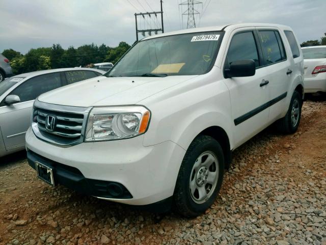 5FNYF3H23EB026898 - 2014 HONDA PILOT LX WHITE photo 2