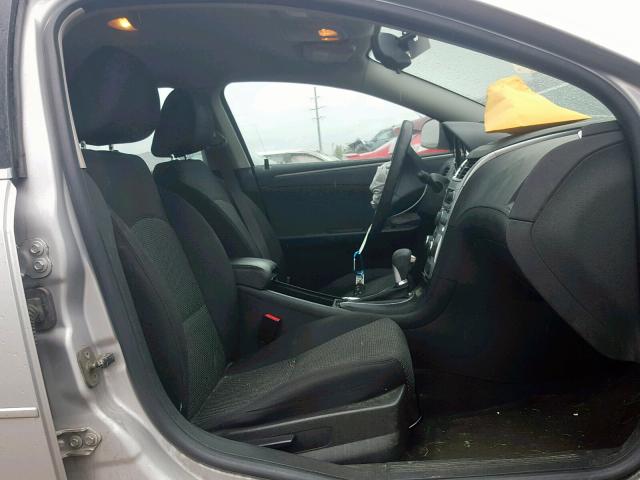 1G1ZC5E00CF116619 - 2012 CHEVROLET MALIBU 1LT 银色 照片 5