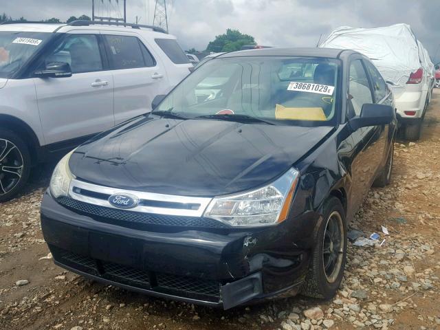 1FAHP32N48W278844 - 2008 FORD FOCUS S/SE BLACK photo 2