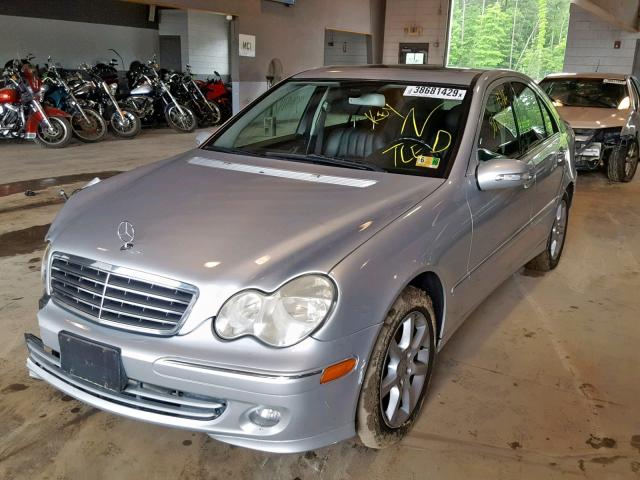 WDBRF87H57F842693 - 2007 MERCEDES-BENZ C 350 4MAT SILVER photo 2