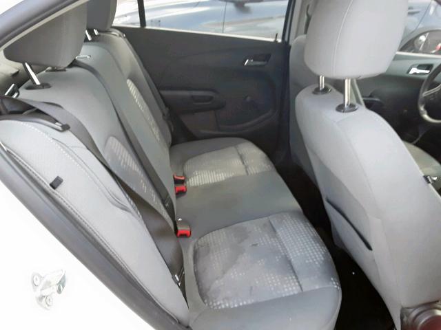 1G1JA5SH9E4242957 - 2014 CHEVROLET SONIC LS WHITE photo 6