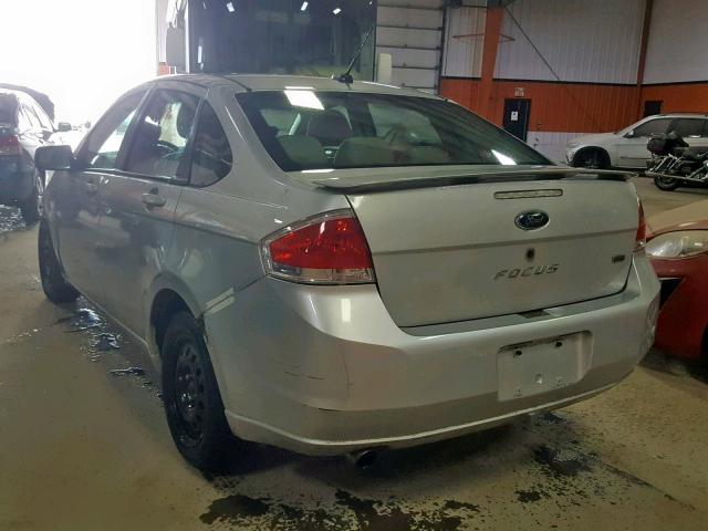 1FAHP36N39W132866 - 2009 FORD FOCUS SES SILVER photo 3