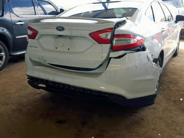 3FA6P0G72FR104478 - 2015 FORD FUSION S WHITE photo 9