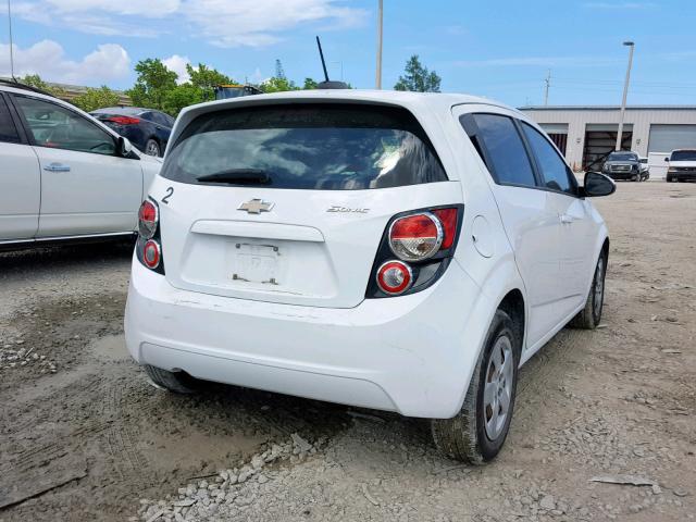 1G1JA6SH6G4111509 - 2016 CHEVROLET SONIC LS 白色 照片 4
