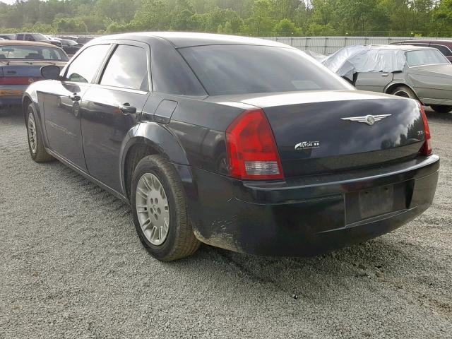 2C3AA43R25H582144 - 2005 CHRYSLER 300 BLACK photo 3