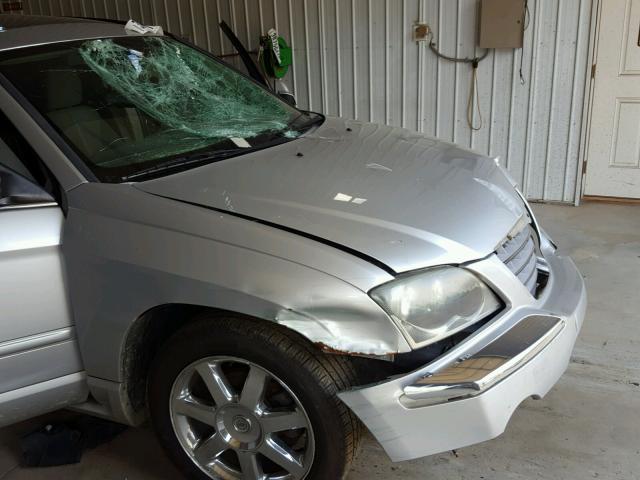 2C8GF78495R413740 - 2005 CHRYSLER PACIFICA L SILVER photo 9