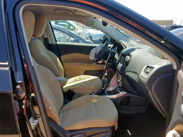 3C4NJCAB1KT637084 - 2019 JEEP COMPASS SP შავი ფოტო 5