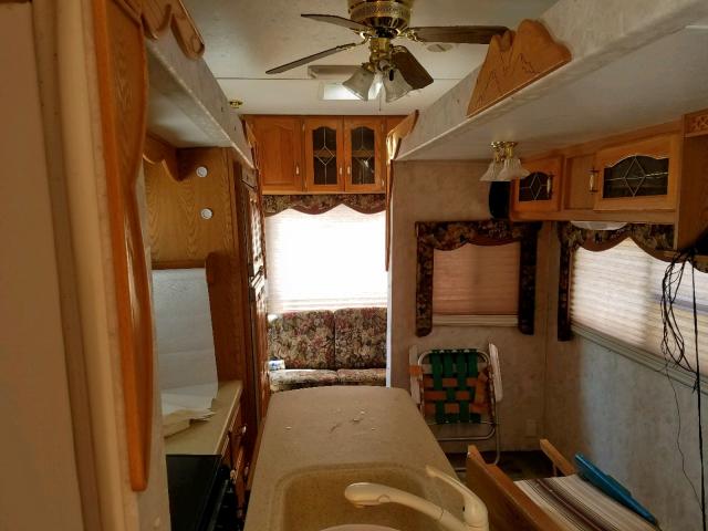 4YDF3282114055552 - 2001 KEYSTONE MONTANA WHITE photo 5