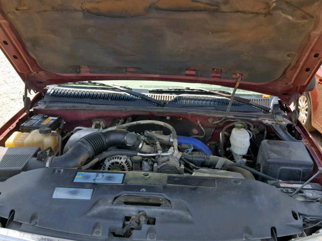 1GTHC23113F238077 - 2003 GMC SIERRA C25 MAROON photo 7