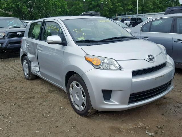 JTKKUPB48E1042643 - 2014 TOYOTA SCION XD SILVER photo 1