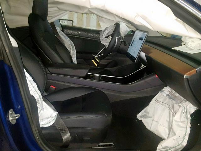 5YJ3E1EB8JF121795 - 2018 TESLA MODEL 3 BLUE photo 5